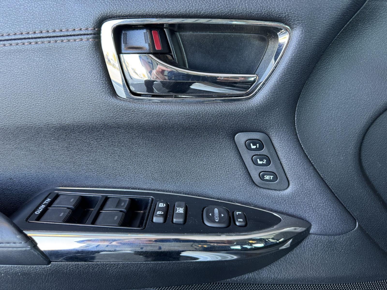 2018 Toyota Avalon XLE