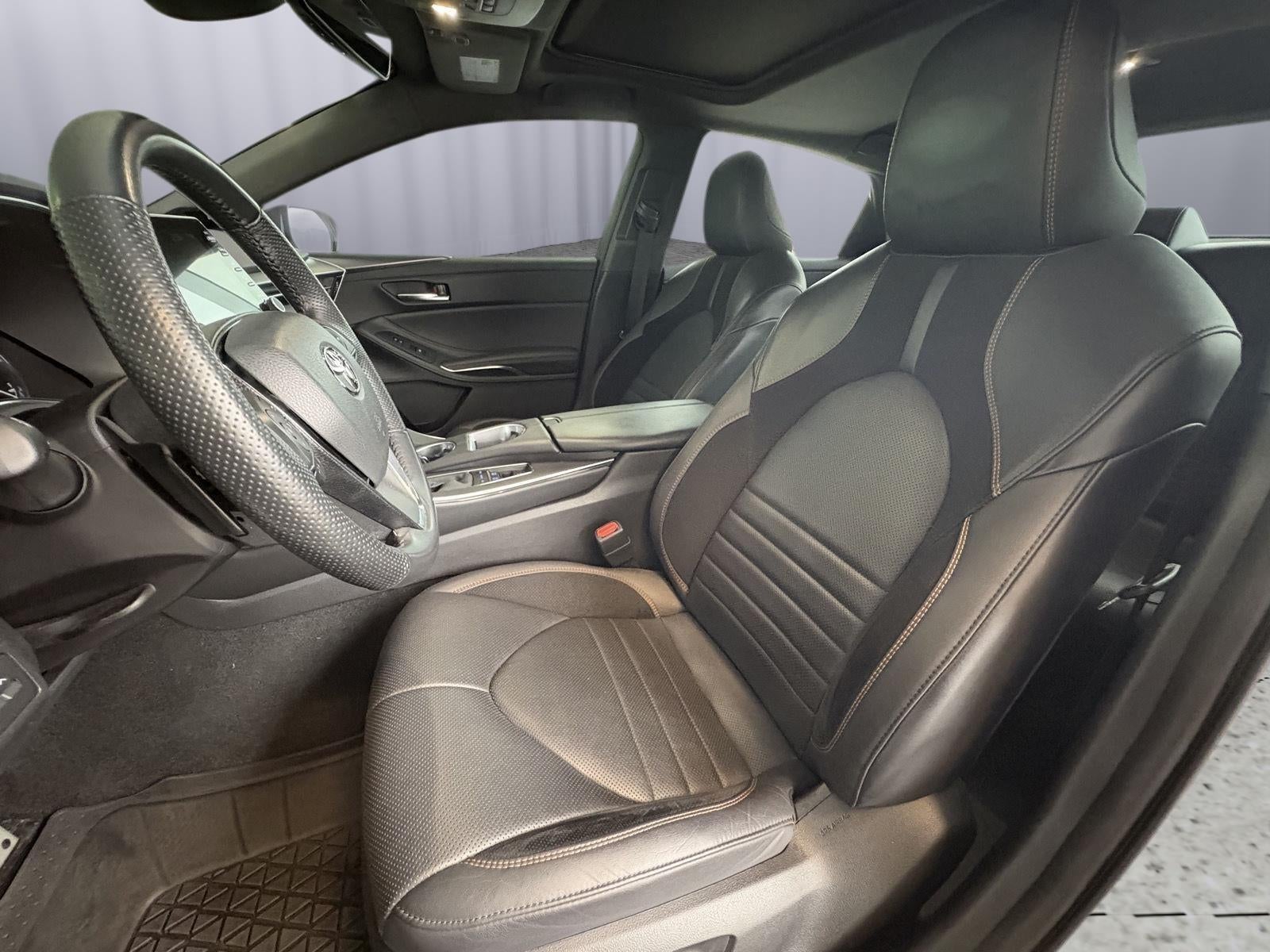 2022 Toyota Avalon Hybrid XSE Nightshade