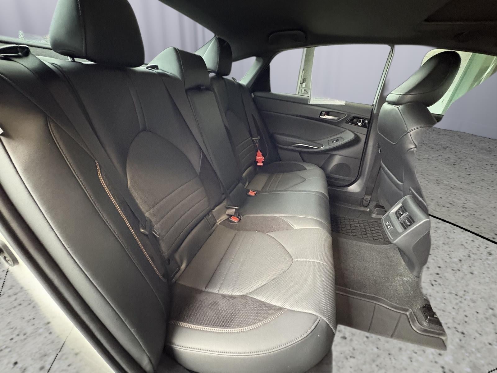 2022 Toyota Avalon Hybrid XSE Nightshade