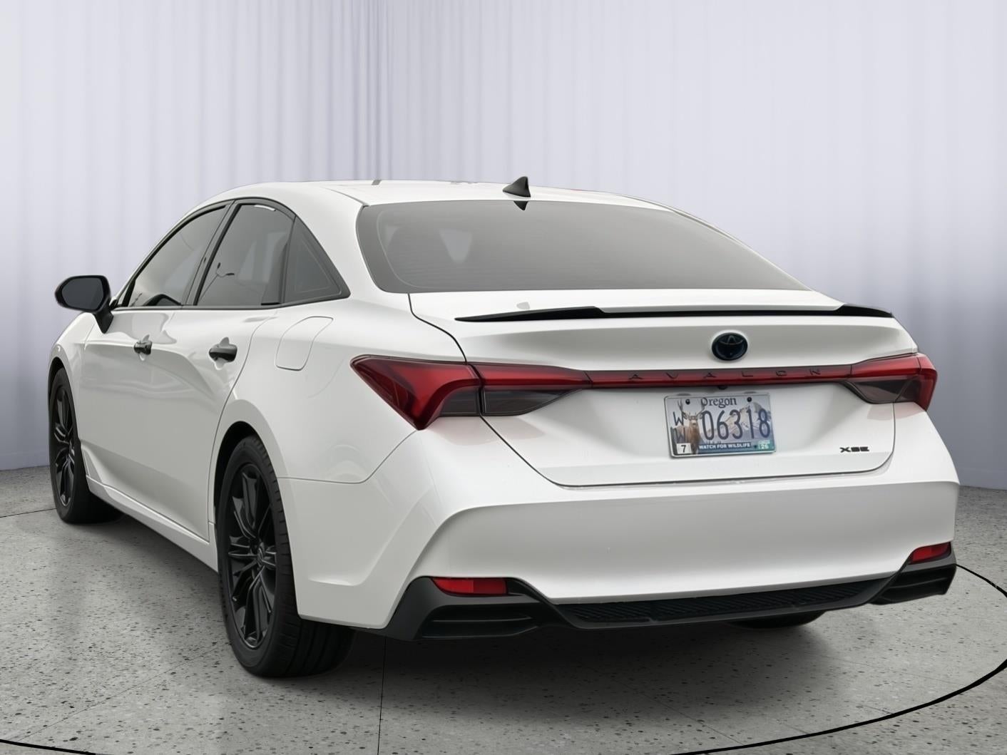 2022 Toyota Avalon Hybrid XSE Nightshade