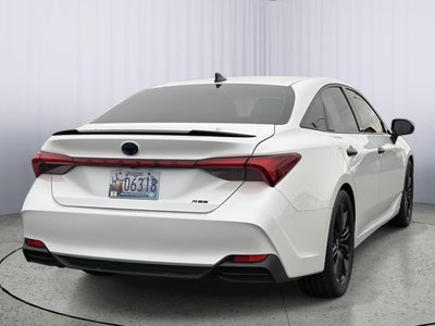 2022 Toyota Avalon Hybrid XSE Nightshade