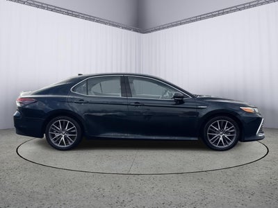 2021 Toyota Camry Hybrid XLE