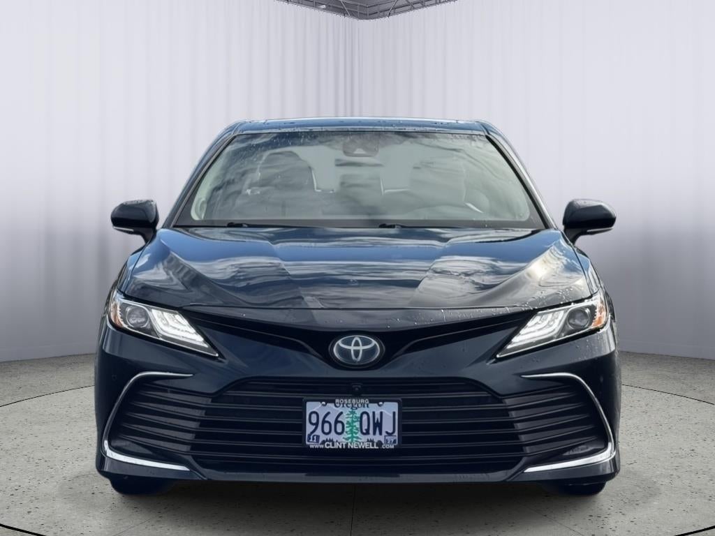 2021 Toyota Camry Hybrid XLE