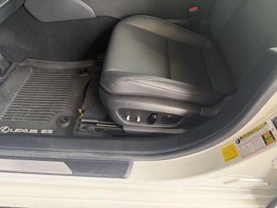 2025 Lexus ES ES 300h