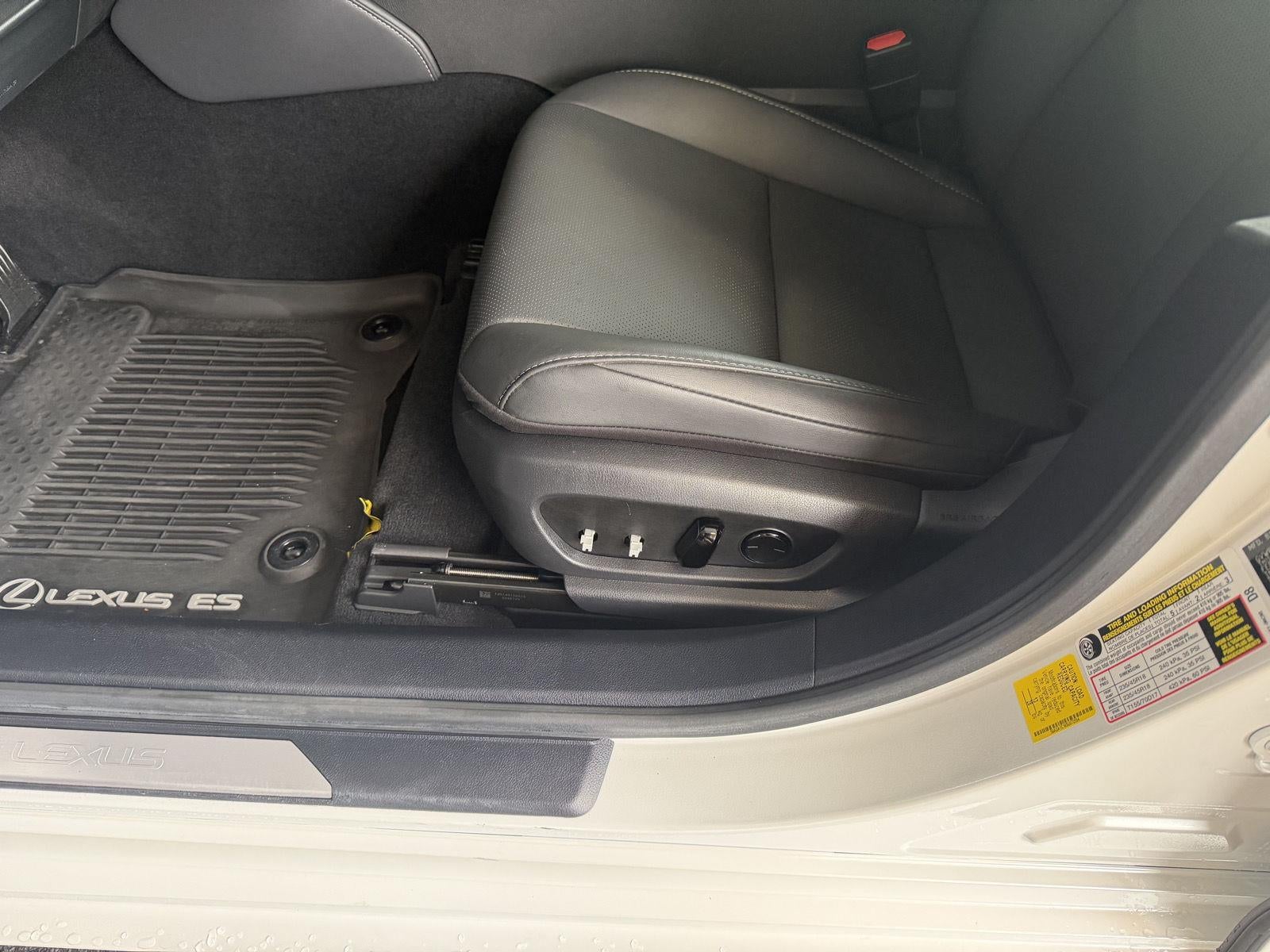 2025 Lexus ES ES 300h