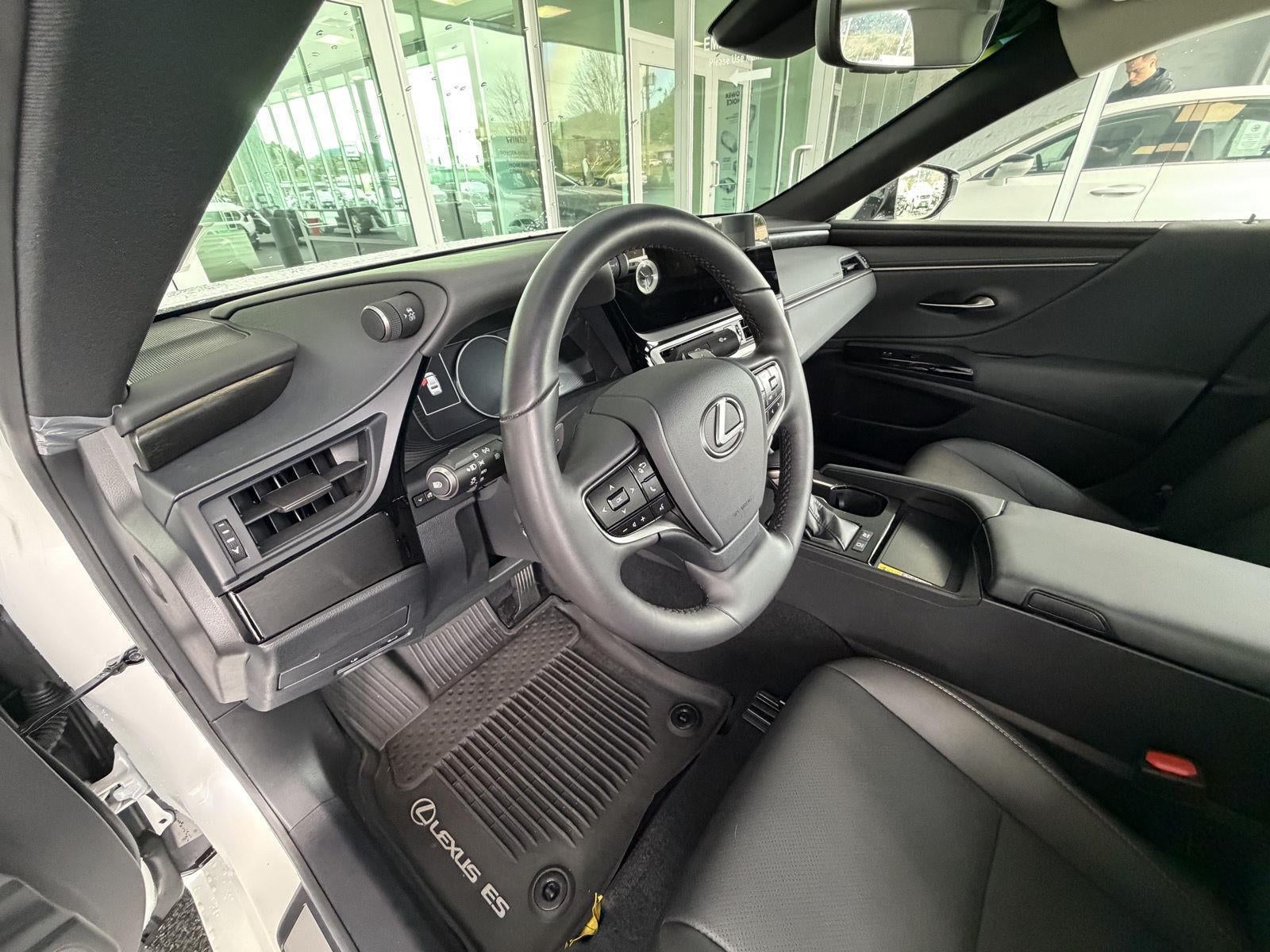 2025 Lexus ES ES 300h