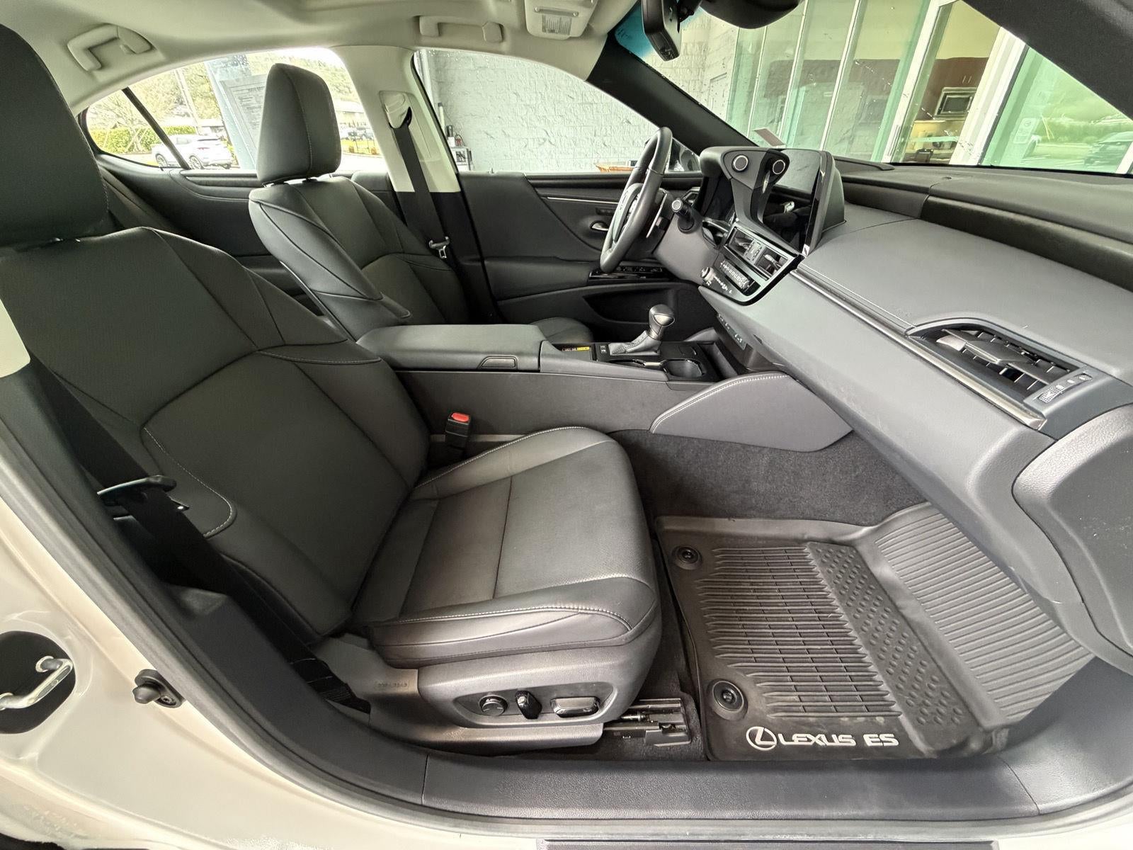 2025 Lexus ES ES 300h