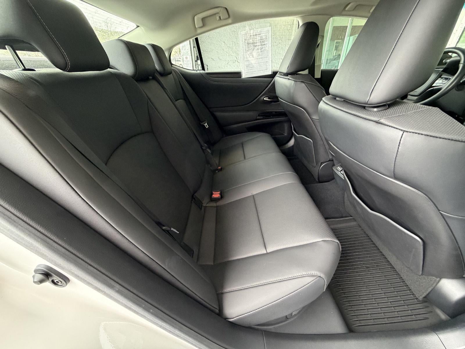 2025 Lexus ES ES 300h