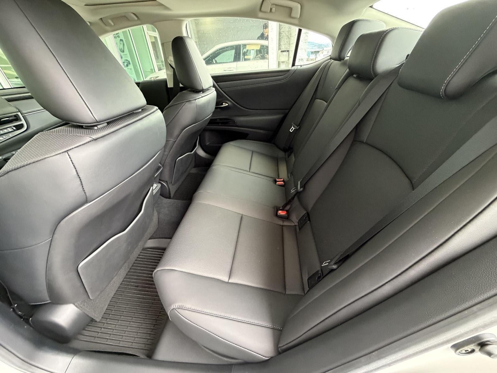 2025 Lexus ES ES 300h