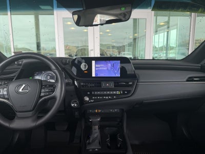 2025 Lexus ES ES 300h