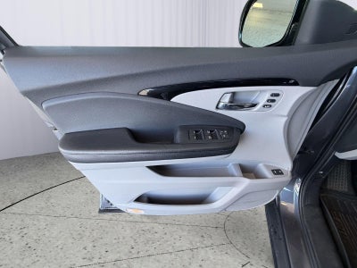 2019 Honda Pilot Touring 8-Passenger