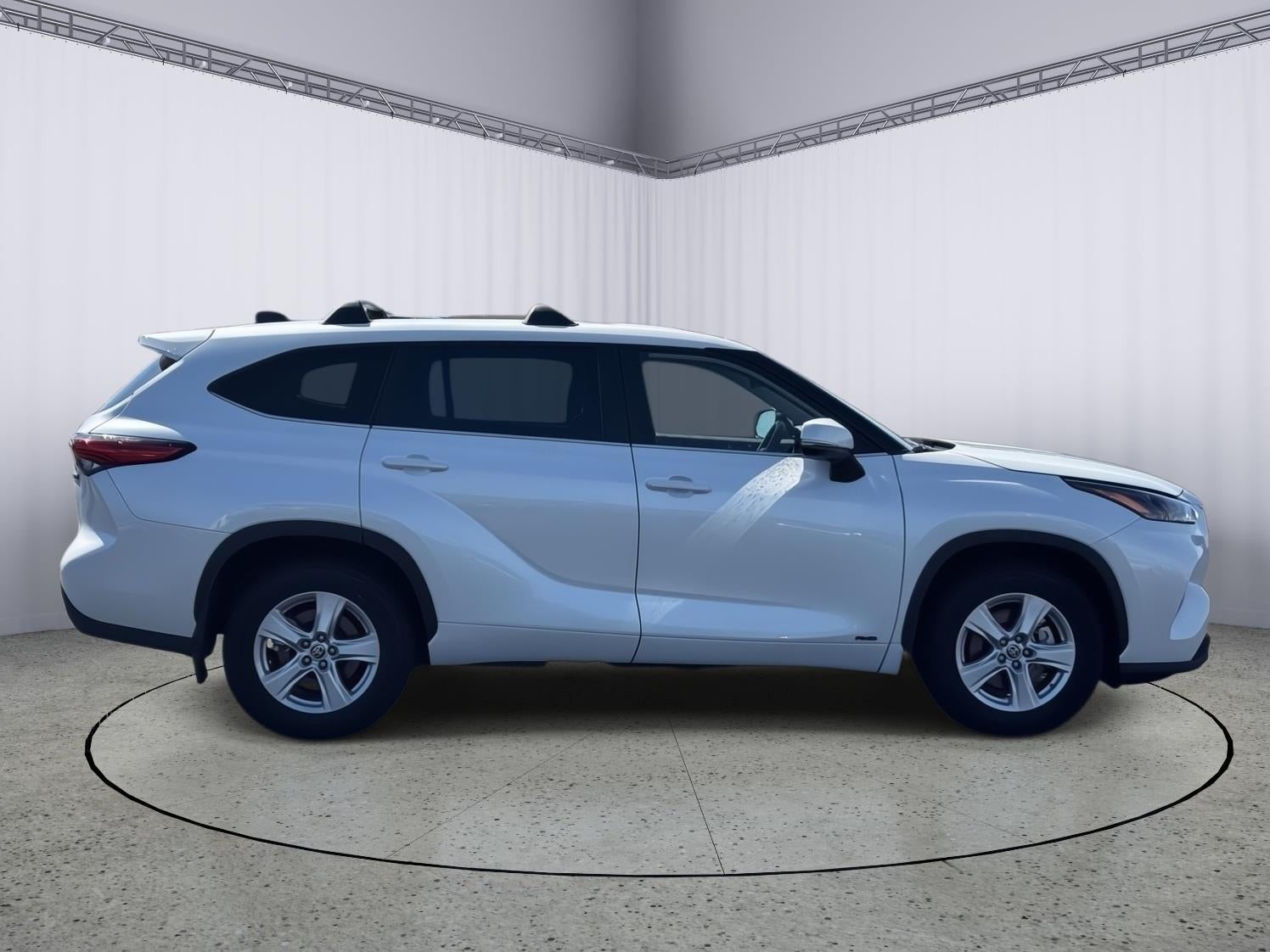 2023 Toyota Highlander Hybrid LE