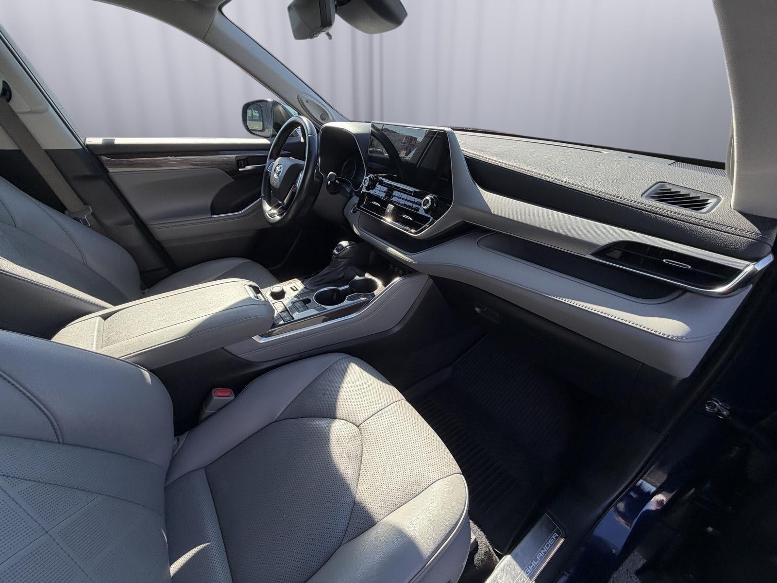 2021 Toyota Highlander Platinum