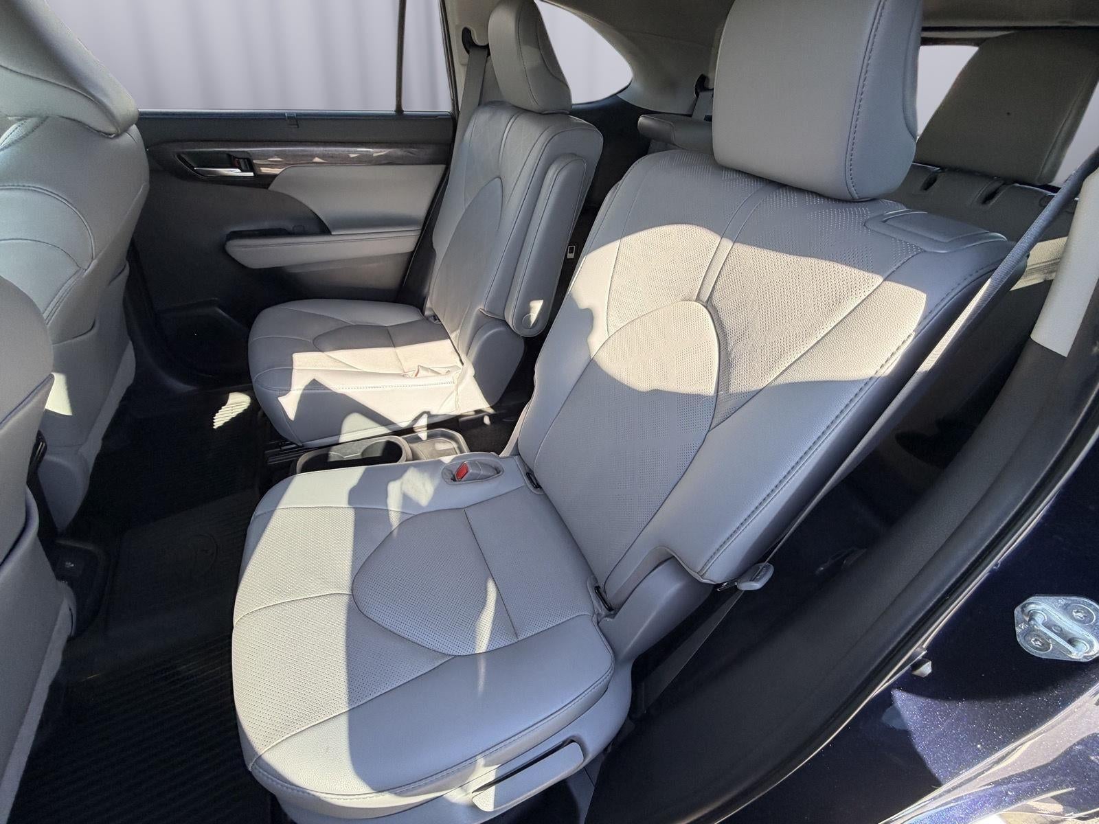 2021 Toyota Highlander Platinum