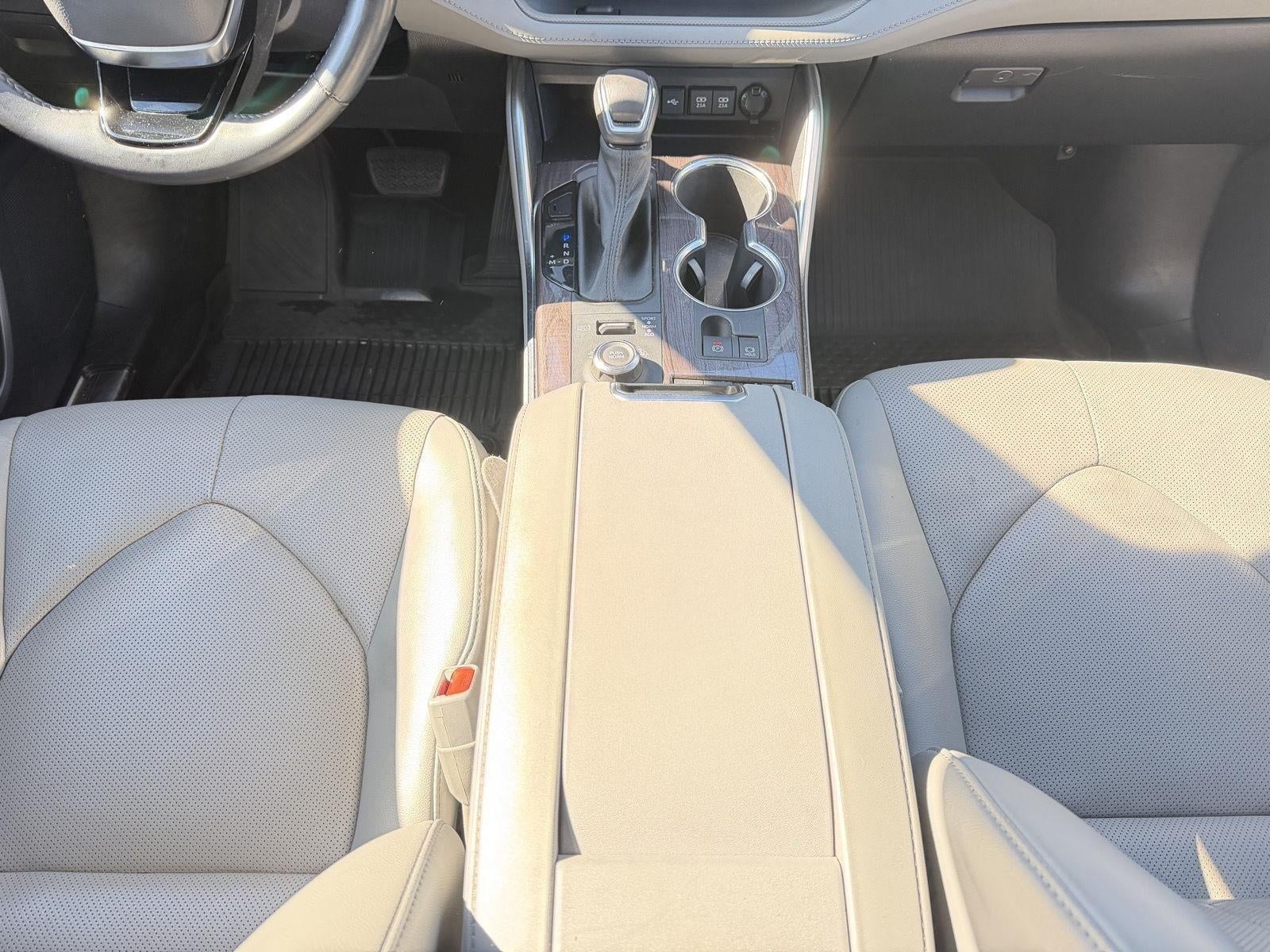 2021 Toyota Highlander Platinum