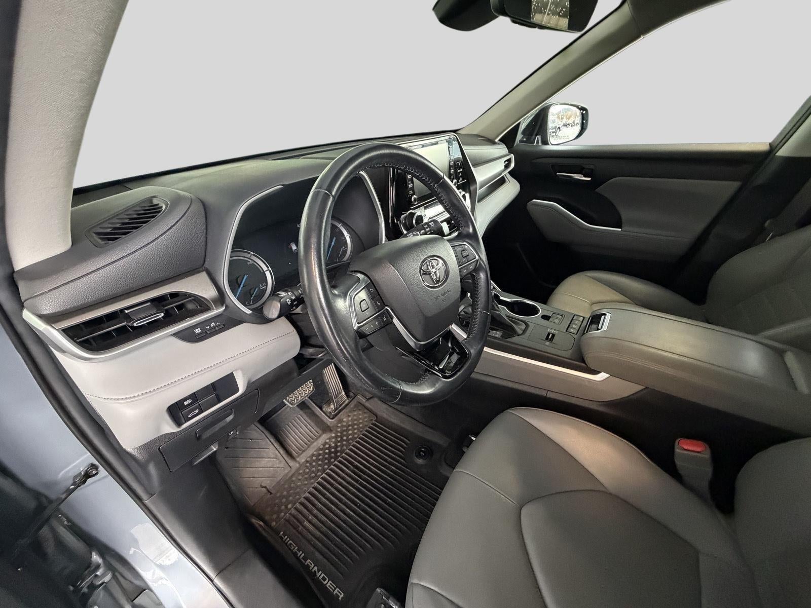 2021 Toyota Highlander Hybrid XLE