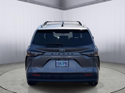 2024 Toyota Sienna XLE