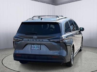 2024 Toyota Sienna XLE
