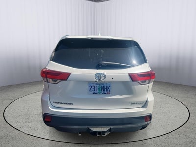 2018 Toyota Highlander SE