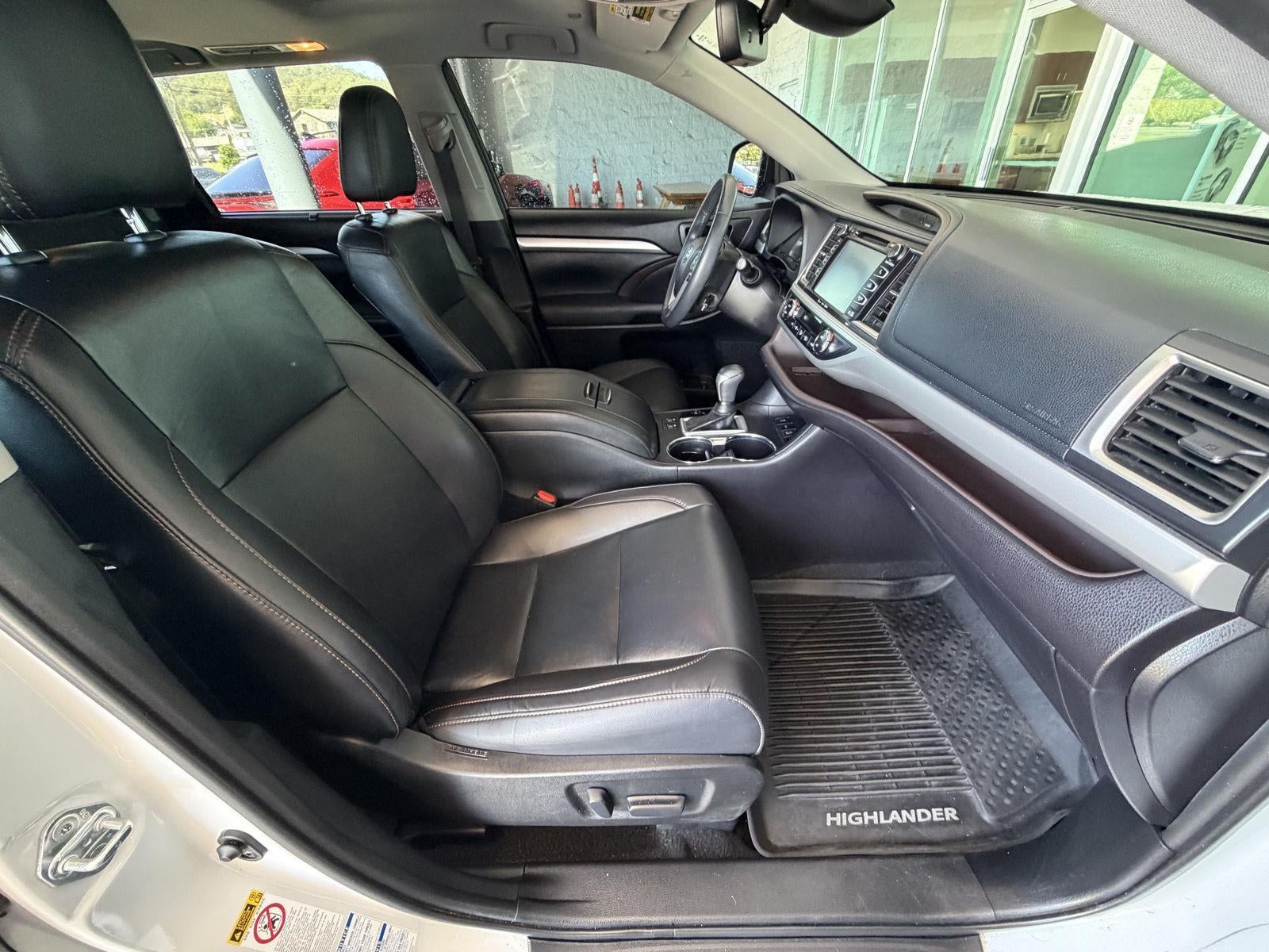 2019 Toyota Highlander SE