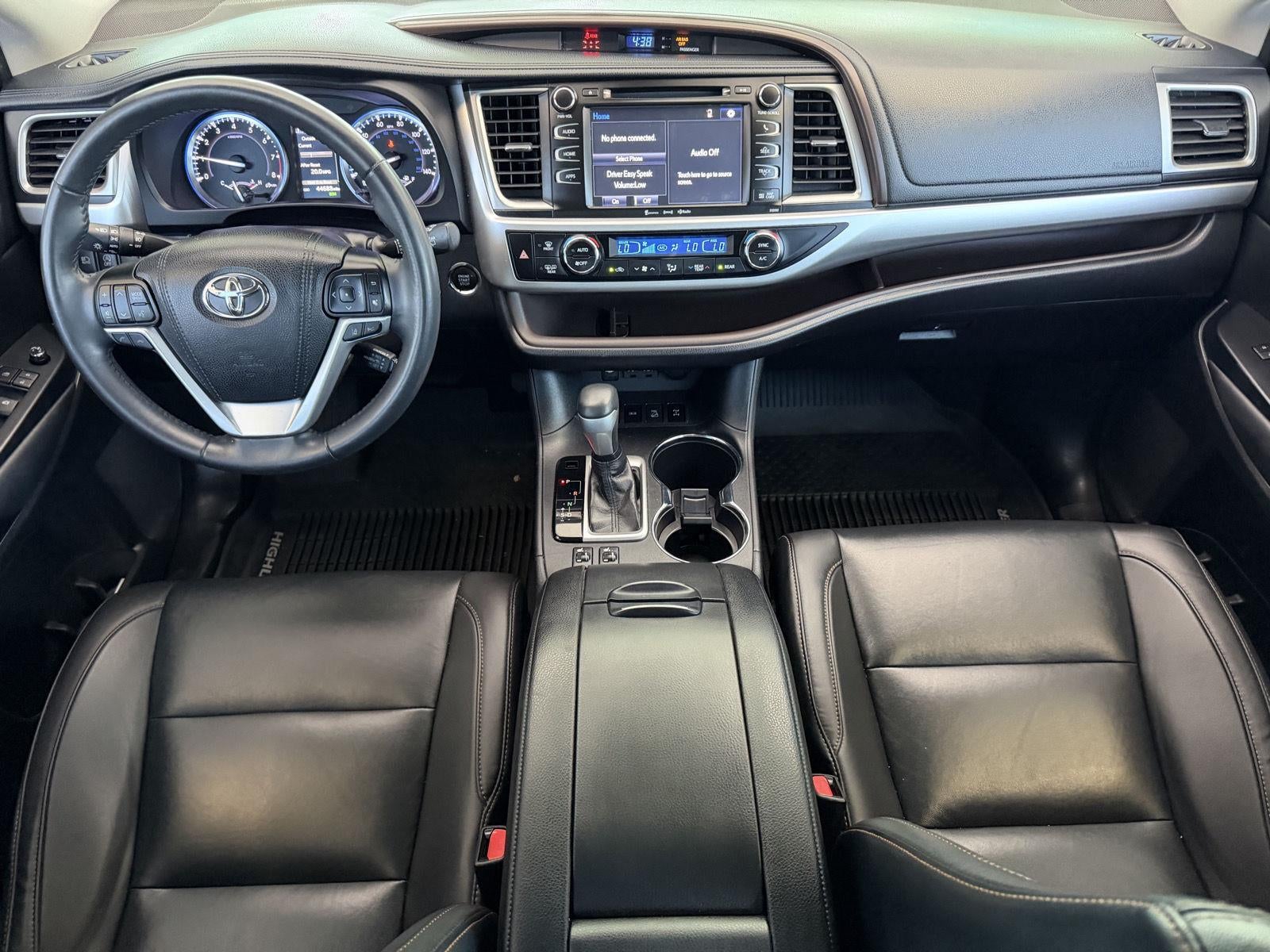 2019 Toyota Highlander SE