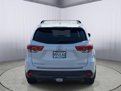 2019 Toyota Highlander SE