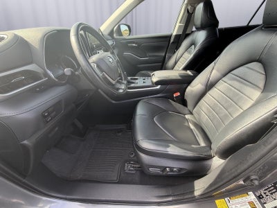 2023 Toyota Highlander Hybrid XLE