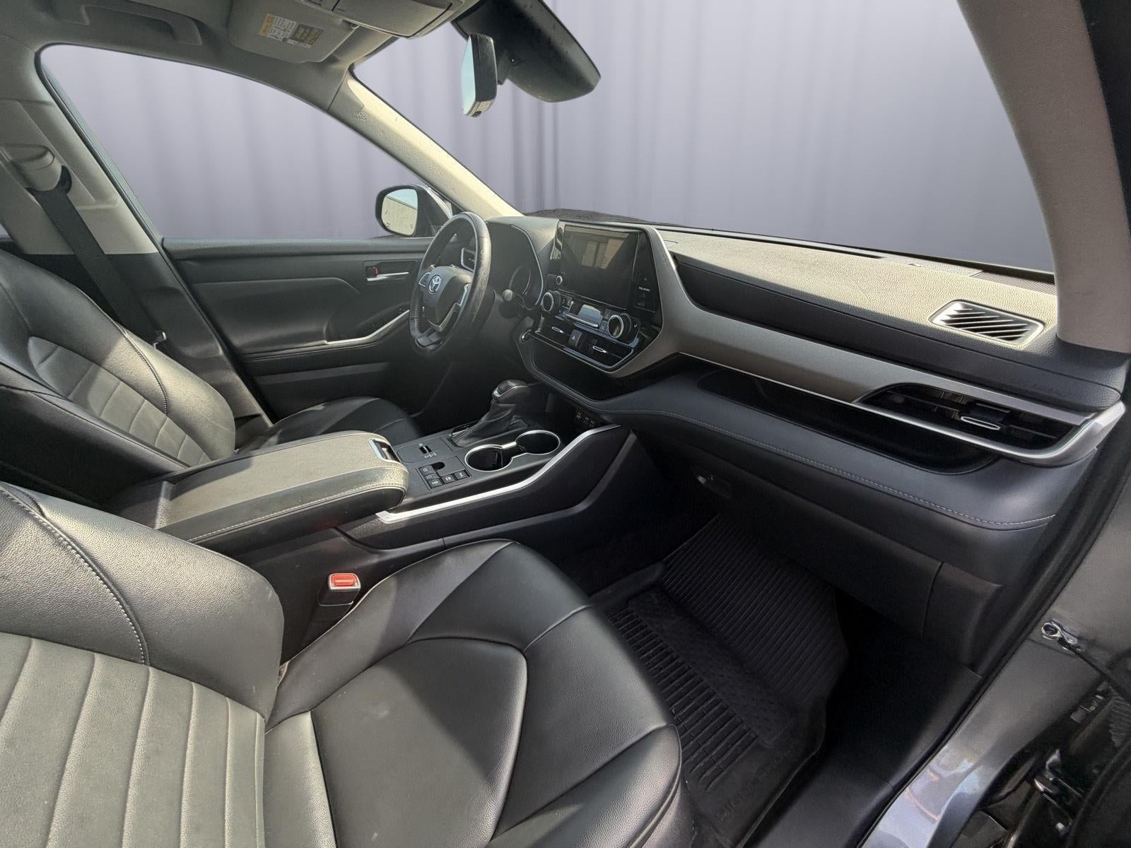 2023 Toyota Highlander Hybrid XLE