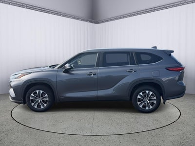 2023 Toyota Highlander Hybrid XLE