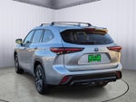 2024 Toyota Highlander Hybrid XLE
