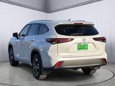 2026 Toyota Highlander Hybrid XLE