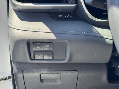 2025 Toyota Highlander LE