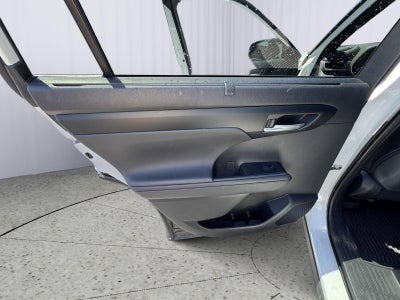 2025 Toyota Highlander LE