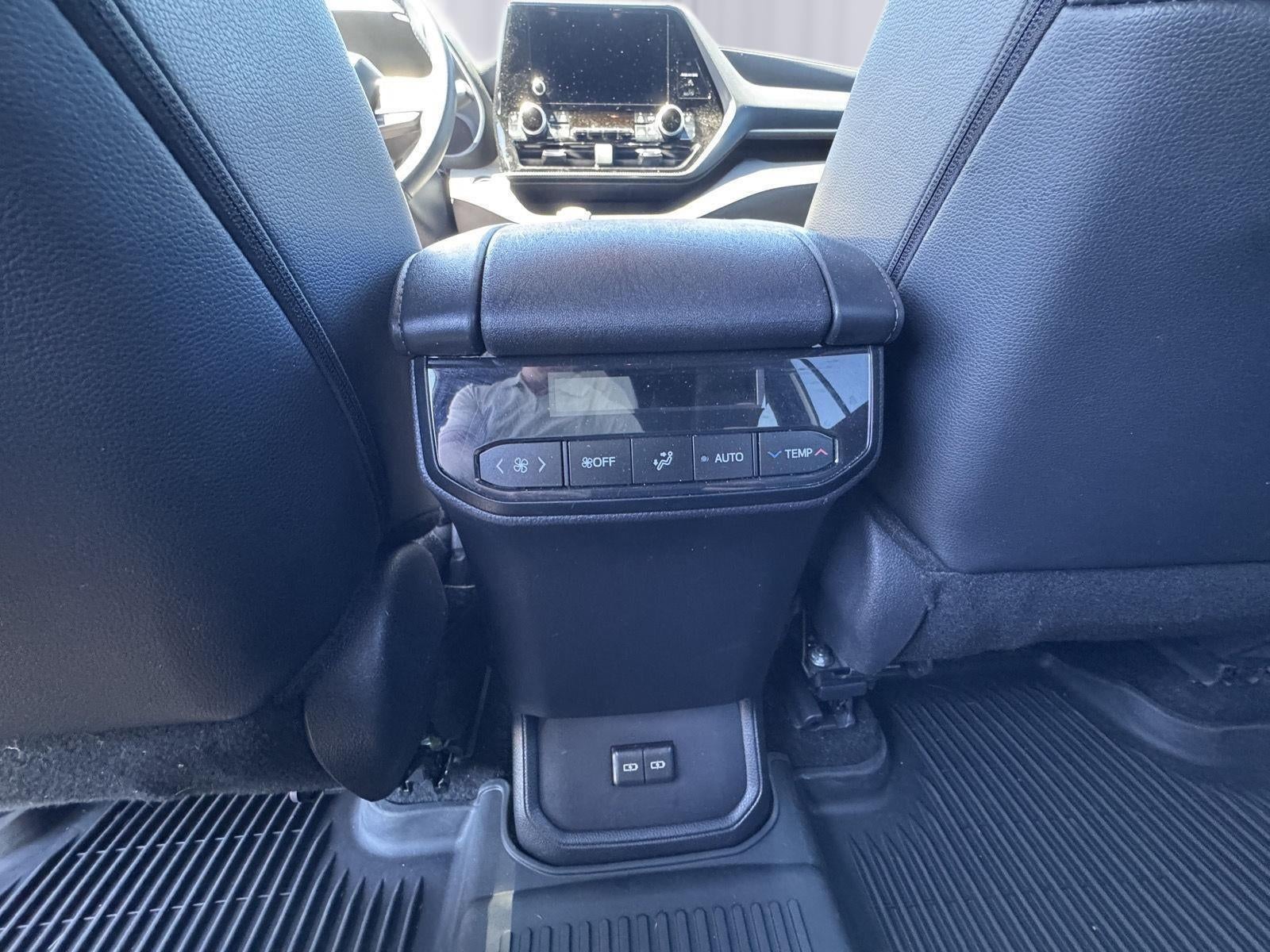2025 Toyota Highlander LE