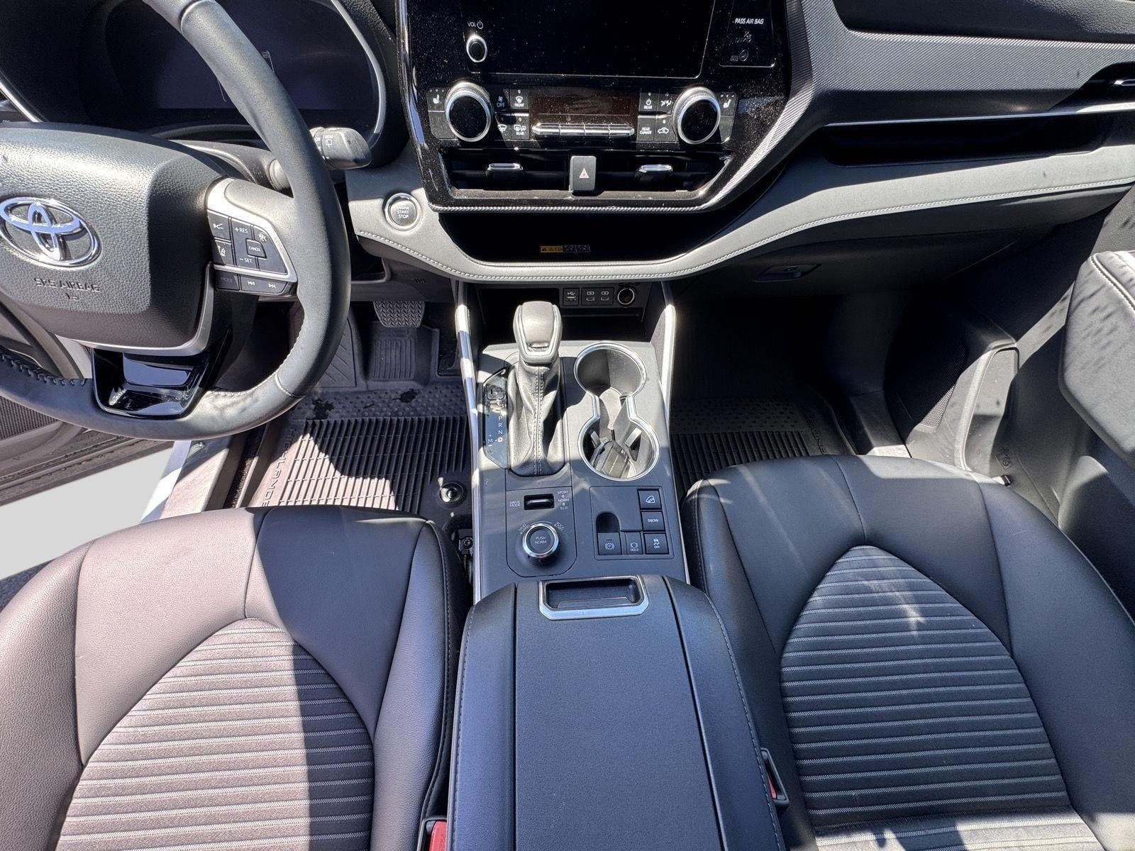 2025 Toyota Highlander LE