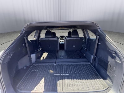 2025 Toyota Highlander LE