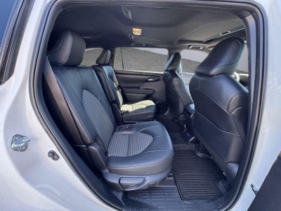 2025 Toyota Highlander LE