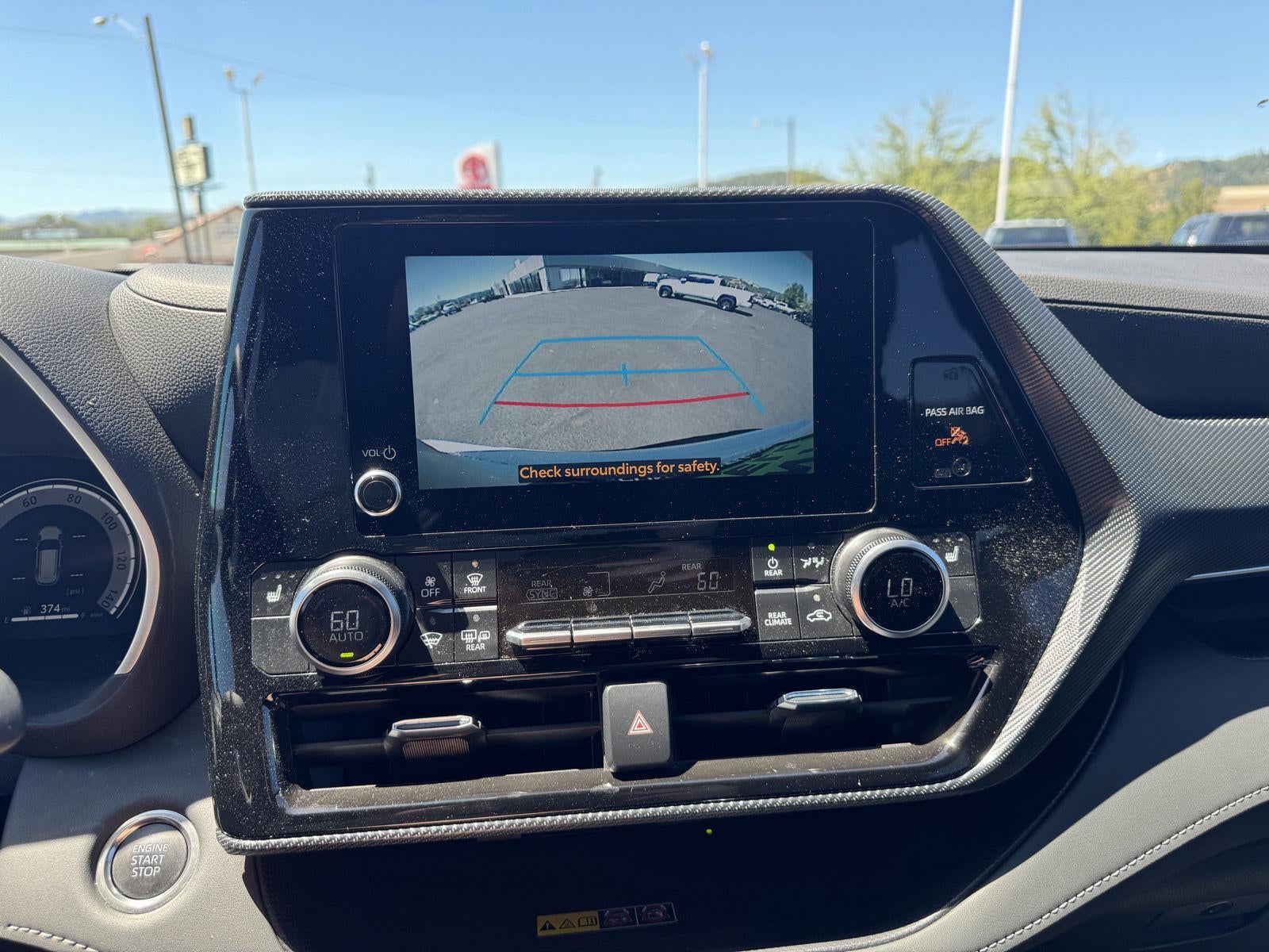 2025 Toyota Highlander LE