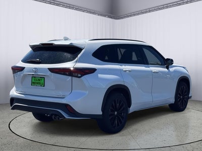 2025 Toyota Highlander LE