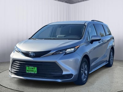 2021 Toyota Sienna LE