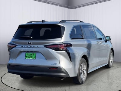 2021 Toyota Sienna LE