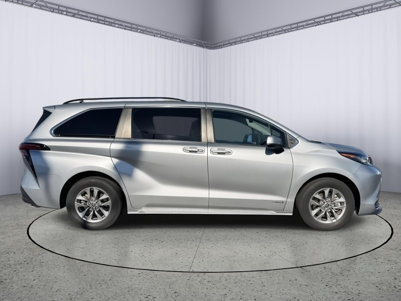 2021 Toyota Sienna LE