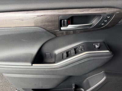 2023 Toyota Highlander Hybrid Limited
