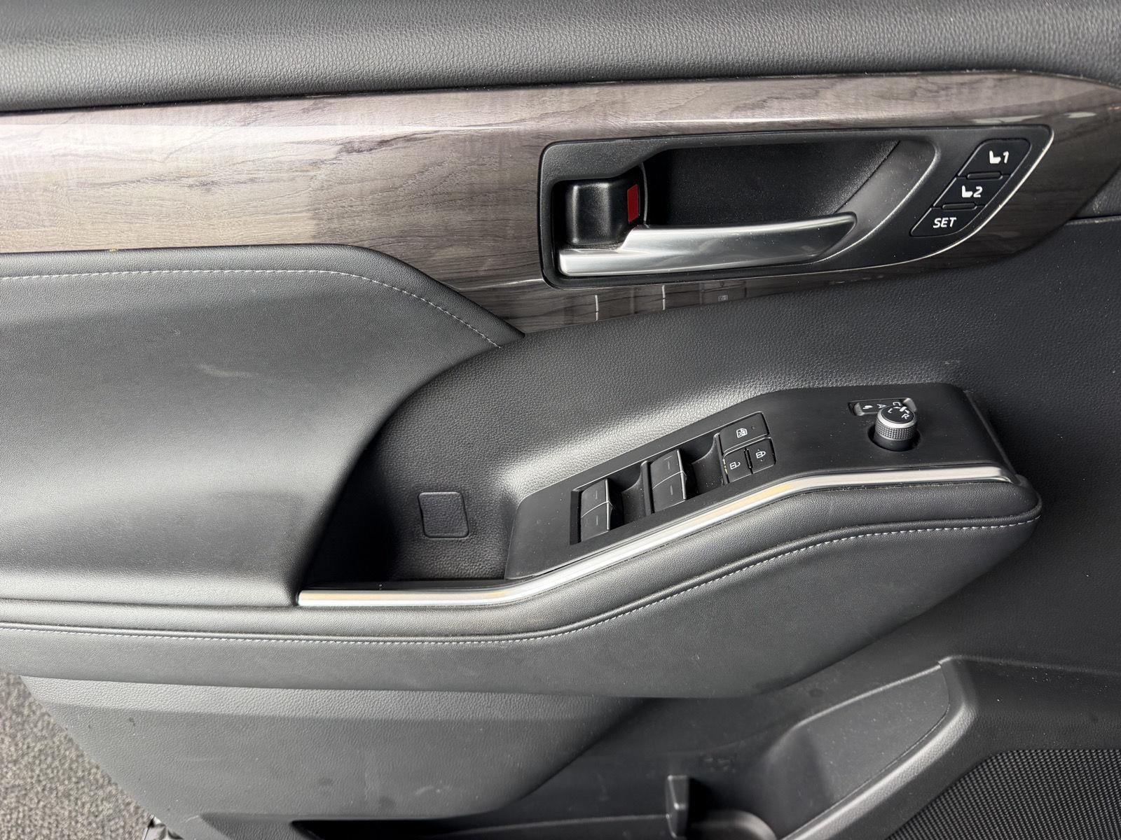 2023 Toyota Highlander Hybrid Limited