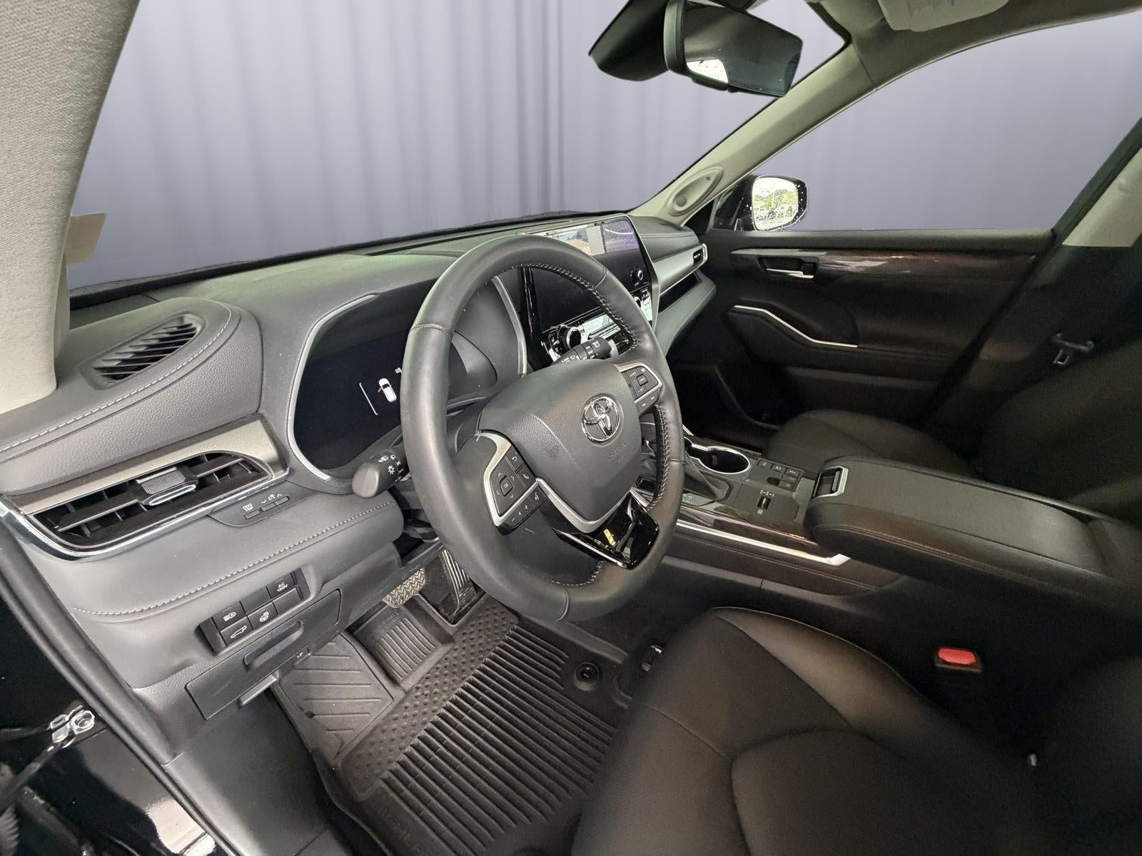 2023 Toyota Highlander Hybrid Limited