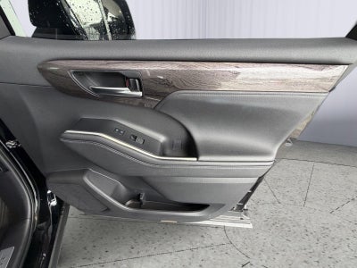 2023 Toyota Highlander Hybrid Limited