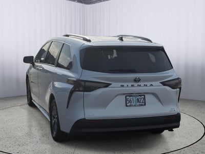 2024 Toyota Sienna XLE