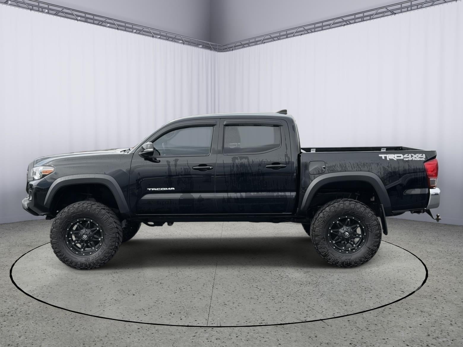 2017 Toyota Tacoma SR5