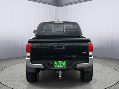 2017 Toyota Tacoma SR5