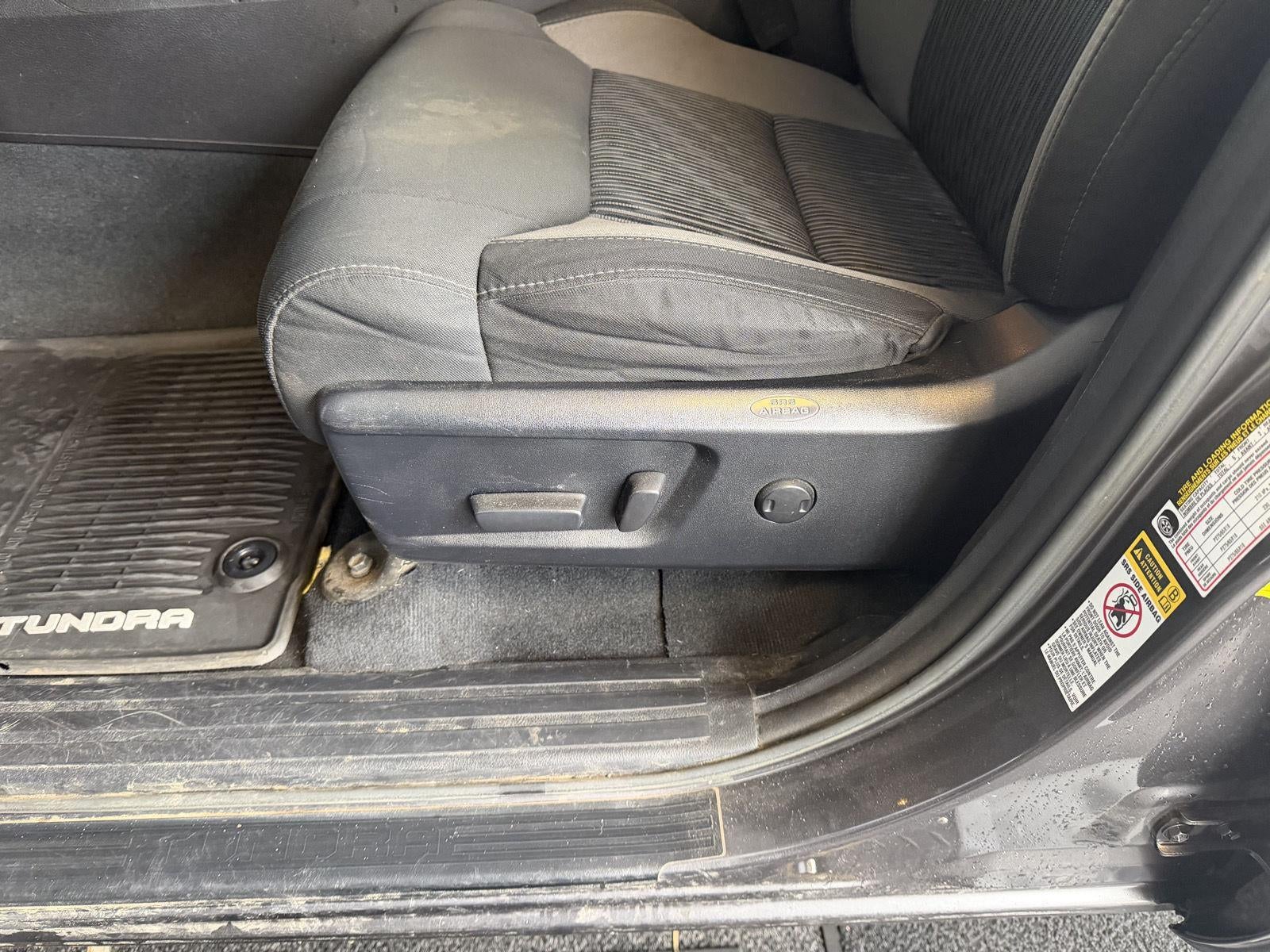 2016 Toyota Tundra 4WD Truck SR5